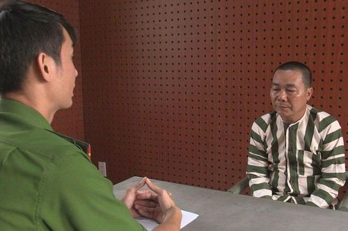 Thợ rửa xe 'nổ' quen công an nhận 300 triệu để chạy án