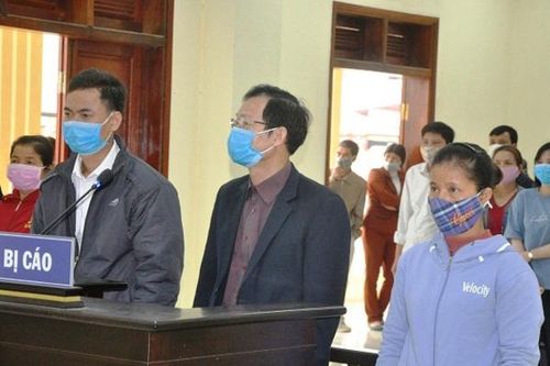 Cựu chủ tịch xã ở Thanh Hóa lập hồ sơ khống chiếm gần 450 triệu