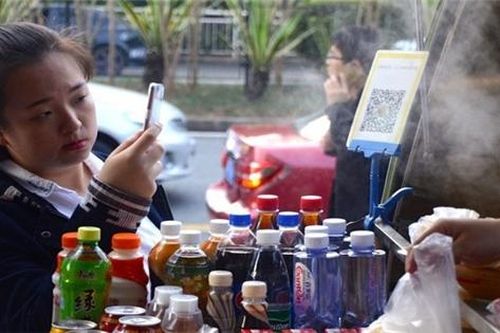 Thanh toán không tiền mặt lên ngôi trong mùa dịch bệnh
