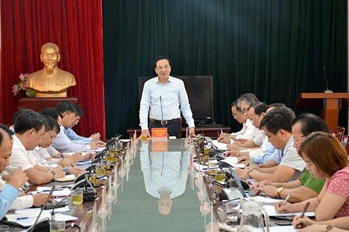 Bí thư Tỉnh ủy Trần Văn Sơn làm việc tại huyện Tuần Giáo
