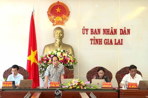 Điều chỉnh một số chỉ tiêu của Báo cáo chính trị trình Đại hội XVI