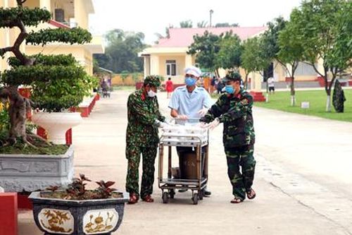 Cuộc sống của những công dân trở về nước trong các khu cách ly tập trung tại Ninh Bình