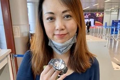 Trao trả đồng hồ trị giá 40.000 USD cho một đại biểu ASEAN