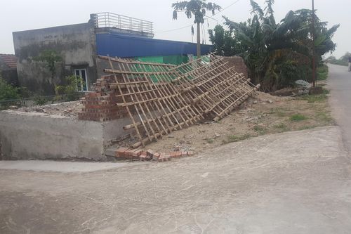 Nam Định: Tự ý xây nhà ở chân đê