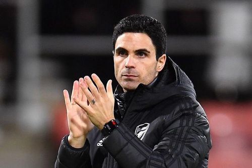 Premier League họp khẩn để xem xét hoãn