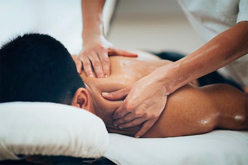 Huế đóng cửa quán bar, tiệm massage đề phòng Covid-19