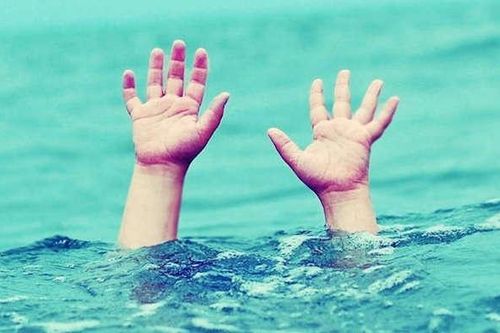 Bé gái 9 tuổi đuối nước