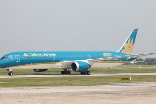 Dịch COVID-19: Vietnam Airlines thông tin tiếp viên trở về từ Anh vào ngày 9/3