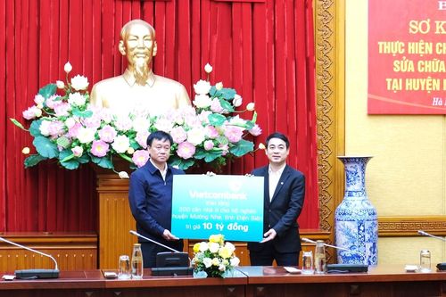 Hỗ trợ kinh phí xây, sửa nhà cho 200 hộ nghèo