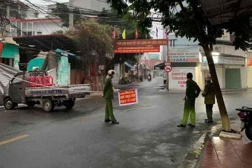 Một gia đình dự tiệc ở nhà bệnh nhân thứ 34, Hải Phòng cách ly cả khu phố