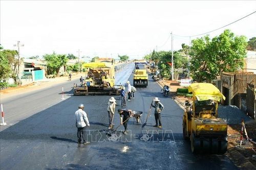 Điều chỉnh kế hoạch vốn Dự án cải tạo Quốc lộ 1A và đường Hồ Chí Minh qua Tây Nguyên