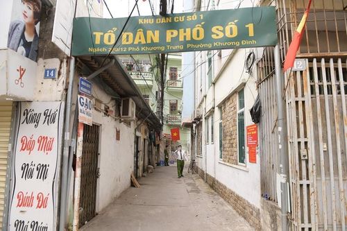 Cách ly khu vực nhà nữ tiếp viên hàng không nhiễm Covid-19 ở Thanh Xuân, Hà Nội