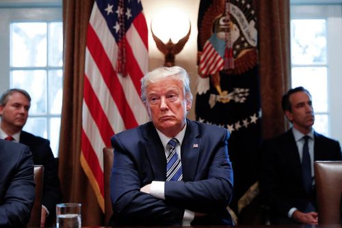 Ai tư vấn Tổng thống Donald Trump 'cấm cửa' 26 nước châu Âu?