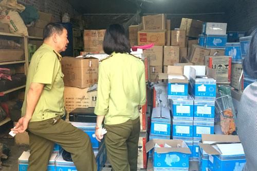 Đẩy mạnh đấu tranh với hàng giả, nhập lậu, kém chất lượng