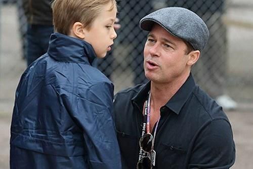 Angelina Jolie tin Brad Pitt là người cha tốt