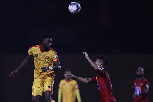 TPHCM vs Thanh Hóa: Công Phượng đối đầu 'sát thủ' số 1 V League