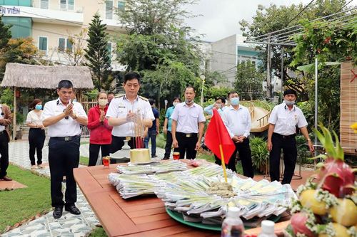 Cựu binh Trường Sa tưởng niệm 64 đồng đội Gạc Ma