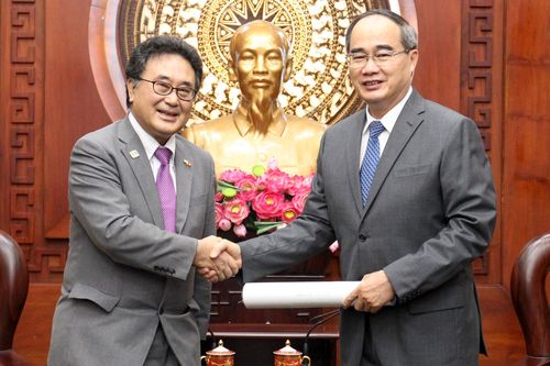 Bí thư Thành ủy TPHCM tiếp Tổng lãnh sự Nhật Bản tại TPHCM chào từ biệt