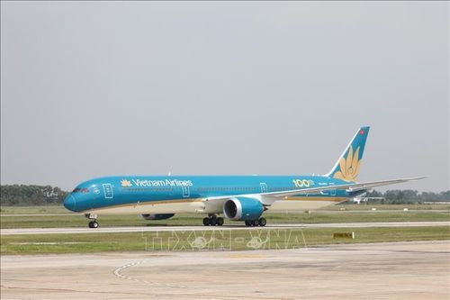 Dịch COVID-19: Vietnam Airlines vẫn vận chuyển hành khách Việt từ châu Âu về Việt Nam