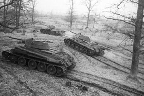 Xe tăng T-34 vẫn là vũ khí đáng sợ