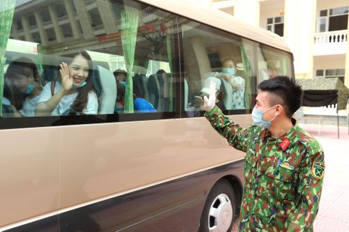Buổi chia tay xúc động