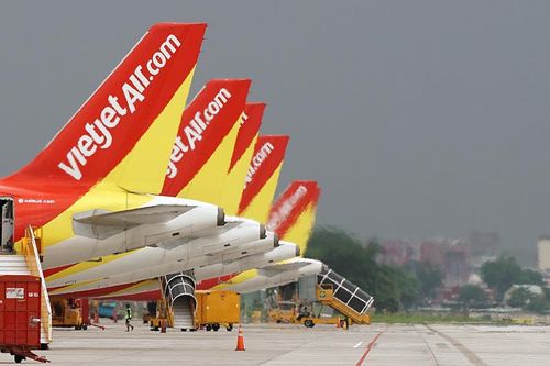 Vietjet yêu cầu khách hàng sử dụng khẩu trang trên chuyến bay, nhà ga
