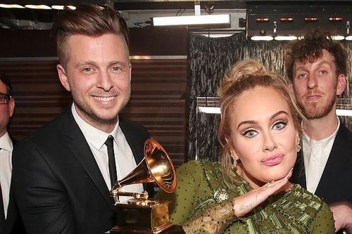 Album mới của Adele được khen 'hay hơn bao giờ hết'