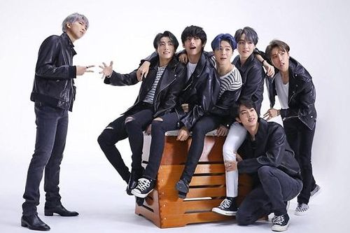 BTS được đích thân Tổng giám đốc Tổ chức Y tế Thế giới 'thách thức đôi tay an toàn'