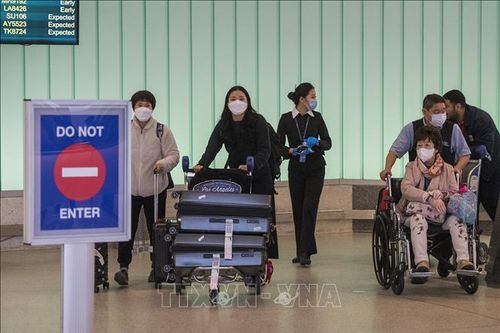 Mỹ xem xét hạn chế đi lại trong nước nhằm đối phó dịch COVID-19