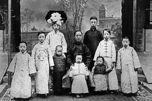 Chùm ảnh tiết lộ cuộc sống cuối cùng của hoàng tộc triều Thanh