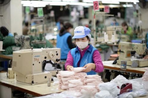 Ấn Độ tạm đình chỉ các loại thị thực, doanh nghiệp Việt Nam sản xuất khẩu trang cần lưu ý