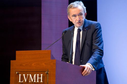 Đại gia hàng hiệu LVMH sản xuất nước rửa tay khử trùng