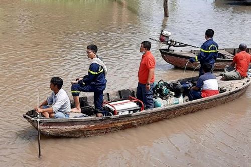 Tìm thấy thi thể 2 học sinh tiểu học ở Long Xuyên