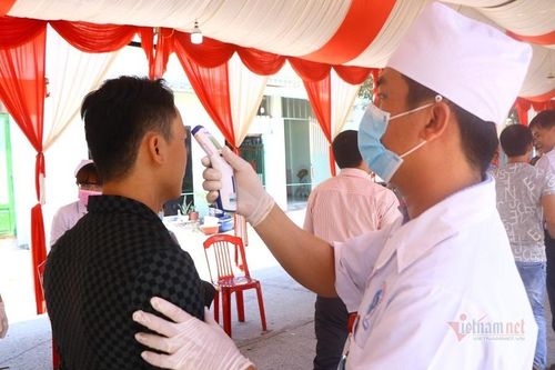 Bình Thuận đề nghị người dân tạm hoãn đám cưới