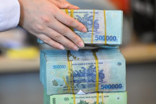 Trần lãi suất tiết kiệm dưới 6 tháng giảm còn 4,75%