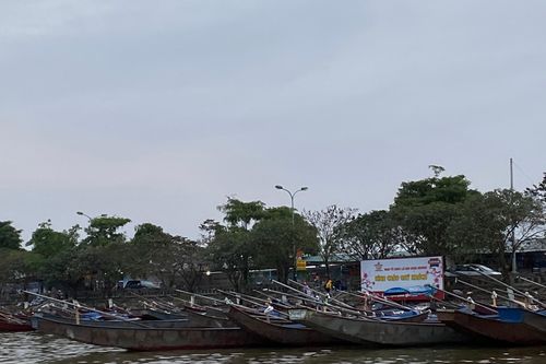 Dừng đón khách tại chùa Hương đến hết tháng 3