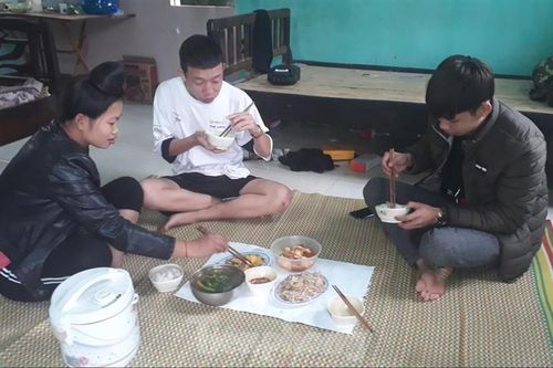 Từ bản xuống phố: Làn sóng di cư mới
