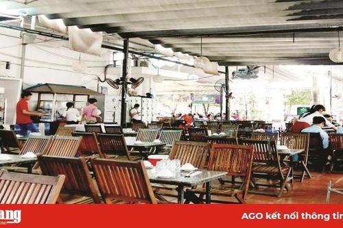 Hàng quán ế ẩm vì dịch bệnh Covid-19