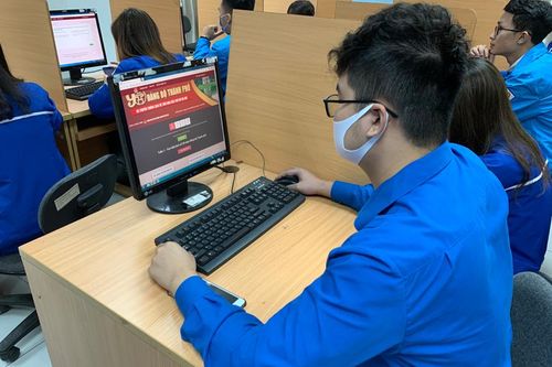 Khởi động cuộc thi trắc nghiệm trực tuyến tìm hiểu lịch sử 90 năm Đảng bộ thành phố