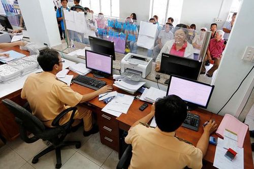 Thí điểm nộp lệ phí trước bạ điện tử đối với ô tô, xe máy tại 2 thành phố lớn