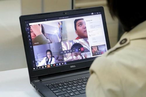 Trường ngoài công lập được thỏa thuận với phụ huynh tiền học online