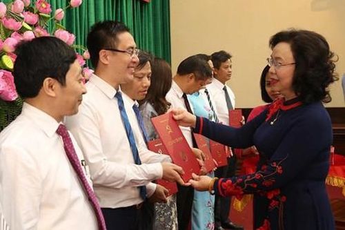 Chú trọng công tác nhân sự, ưu tiên bố trí, sử dụng cán bộ trẻ