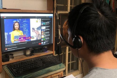 Lúng túng việc thu hay không thu học phí trực tuyến khi nghỉ học kéo dài vì Covid-19