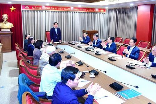 Hà Nội: Khẩn trương chuẩn bị các tờ trình nhân sự đại hội nhiệm kỳ mới