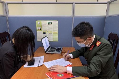 Triệu tập người phụ nữ đăng tin thất thiệt về bệnh nhân thứ 17 nhiễm Covid-19