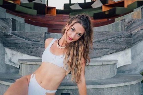 Từ nữ sinh bị trêu chọc vì cân nặng đến người mẫu nội y nổi tiếng