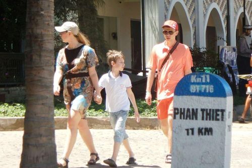 Bình Thuận tạm dừng đón khách quốc tế để phòng dịch Covid-19