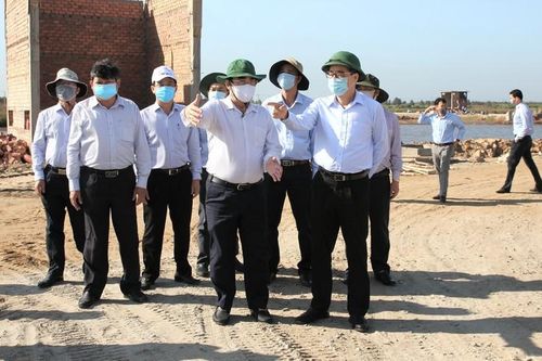 Bí thư Tỉnh ủy Bạc Liêu yêu cầu sớm hoàn thành dự án ứng dụng công nghệ cao phát triển tôm