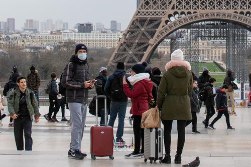 Pháp, Jordan phong tỏa để ngăn Covid-19 lây lan