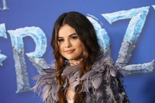 Tổn thương nặng nề, Selena Gomez từng nghĩ sẽ không thể yêu ai